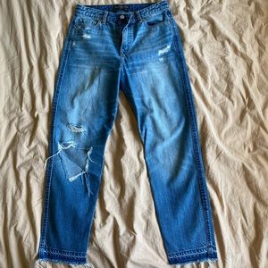 ABERCROMBIE & FITCH (SIGNATURE COLLECTION) JEAN